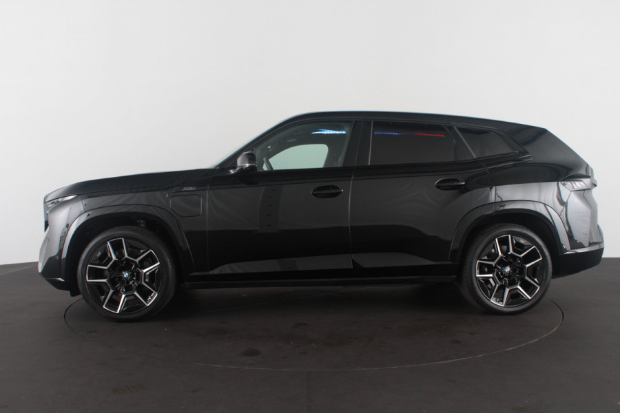 BMW XM PHEV 50e 30 kWh > 22inch/Driving Assistant Professional/Trekhaak....