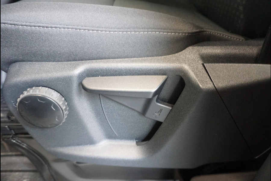 Ford Transit Custom 300 2.0 TDCI L2H1 Trend Dubbele Cabine Automaat Airco Navigatie Cruisecontrol Camera Parkeersensoren