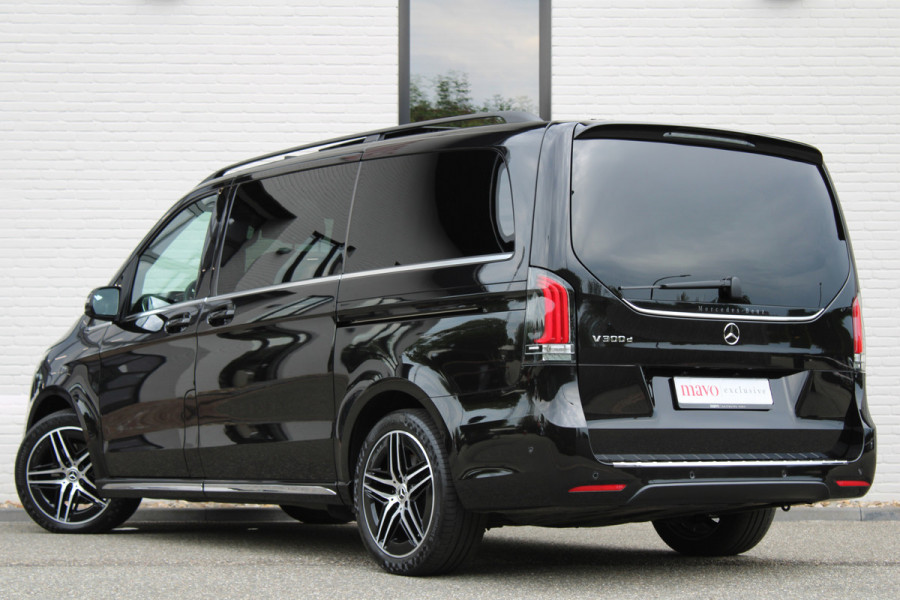 Mercedes-Benz V-Klasse 300d / AMG / DC / Luchtvering / Pano / Elec Stoelen / Burmester / Vol Opties / NIEUWSTAAT.