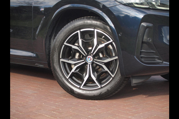 BMW iX3 Executive 80 kWh | Facelift Model | Shadow Line | Panoramadak | Camera | Sfeerverlichting | NL-Auto |