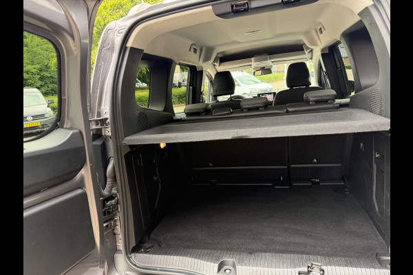 Renault Kangoo TCe 130 EDC Techno Afn. trekhaak / Carplay / Camera / P-sensoren rondom