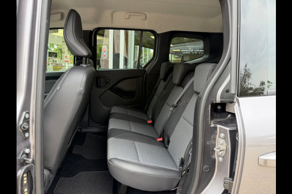 Renault Kangoo TCe 130 EDC Techno Afn. trekhaak / Carplay / Camera / P-sensoren rondom