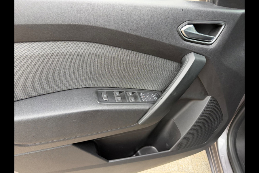 Renault Kangoo TCe 130 EDC Techno Afn. trekhaak / Carplay / Camera / P-sensoren rondom