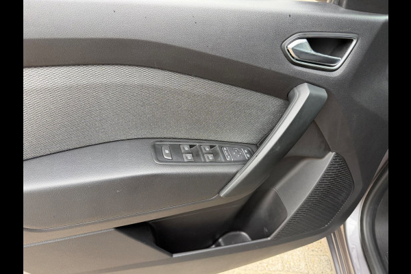 Renault Kangoo TCe 130 EDC Techno Afn. trekhaak / Carplay / Camera / P-sensoren rondom
