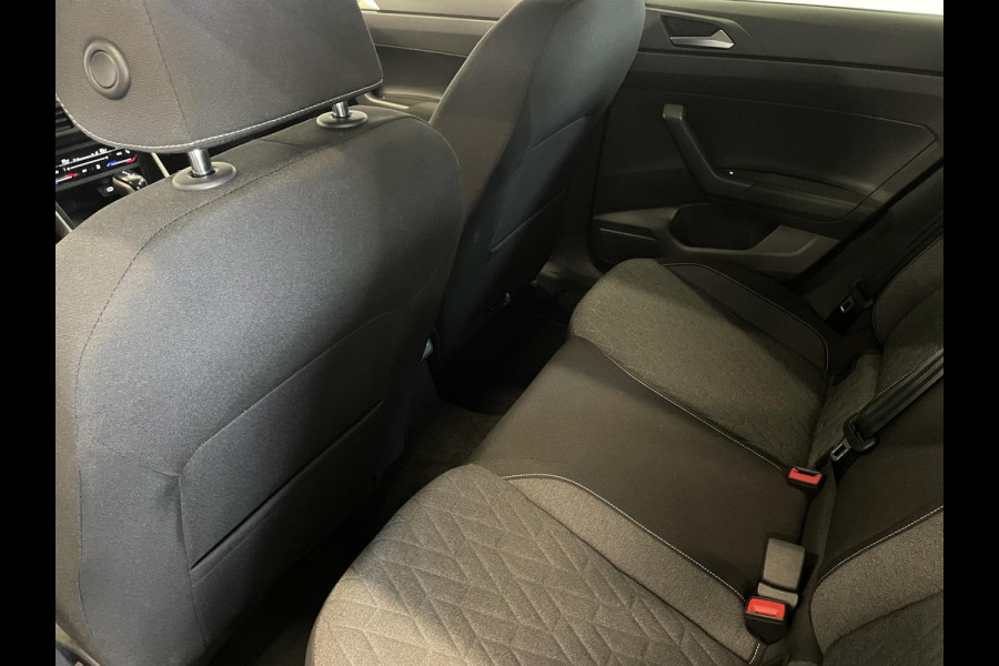 Volkswagen Polo 1.0 TSI Automaat Move Climate Control  Navigatie Full LED PDC VA LM Velgen Privacy Glass Stoelverwarming