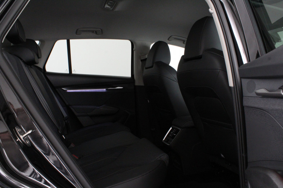 Škoda Elroq 60 Business Edition Loft > Direct leverbaar/Warmtepomp/Winterpakket/Black Magic...