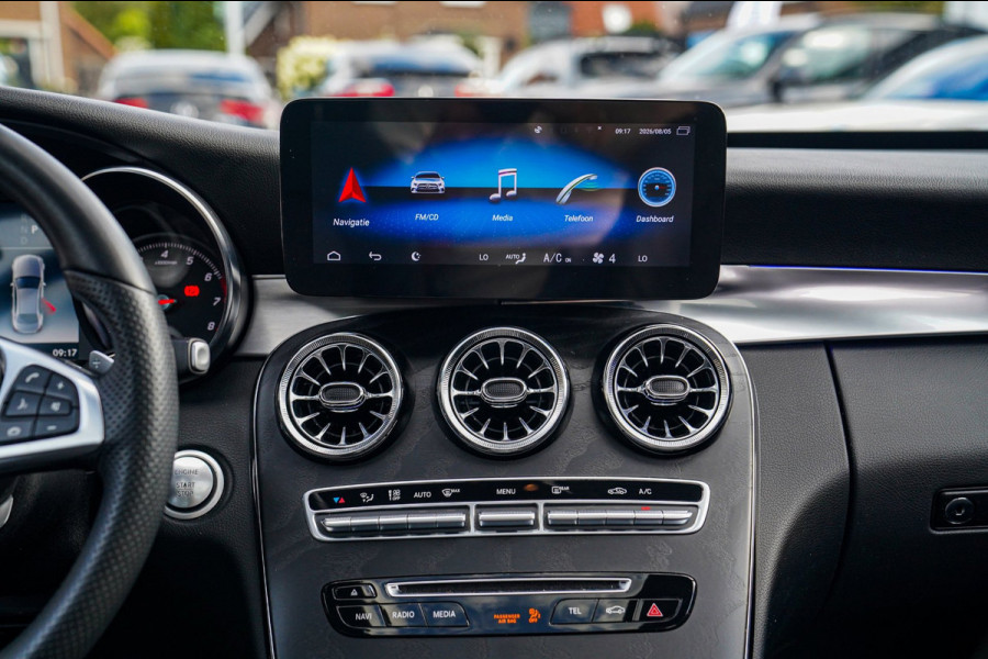 Mercedes-Benz C-Klasse 180 Sport Edition Premium Plus | Dubbele Panorama | AMG Pakket | Stoelverwarming | Xenon / LED | Sfeerverli