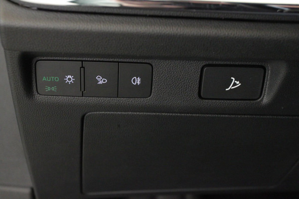 Škoda ENYAQ iV 80 204 pk | Navigatie | Parkeersensoren | Achteruitrijcamera | Matrix LED koplampen | Keyless | Elektr. achterklep | Adaptieve cruise control |