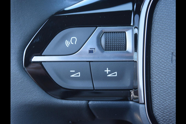 Peugeot 2008 1.2 Hybrid 145 Allure l Adaptief cruise control l Navigatie l 360 camera