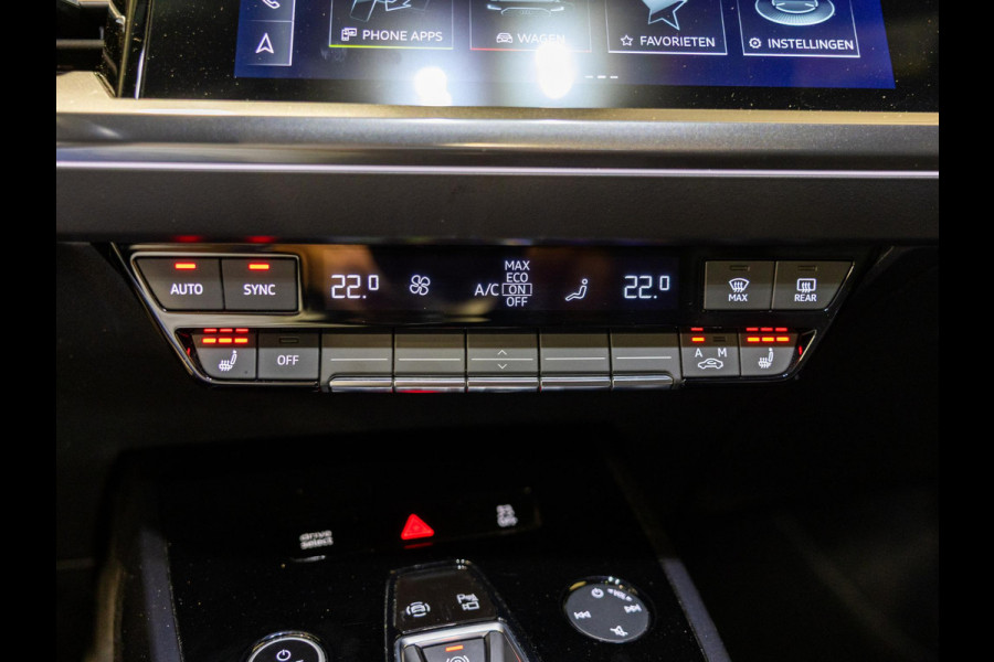 Audi Q4 e-tron 40 Launch edition S Competition 77 kWh 204pk / SoH 92,1 / Panorama dak / Sonos / Dodehoekdetectie / Trekhaak / Stoelverwarming / Apple carplay /
