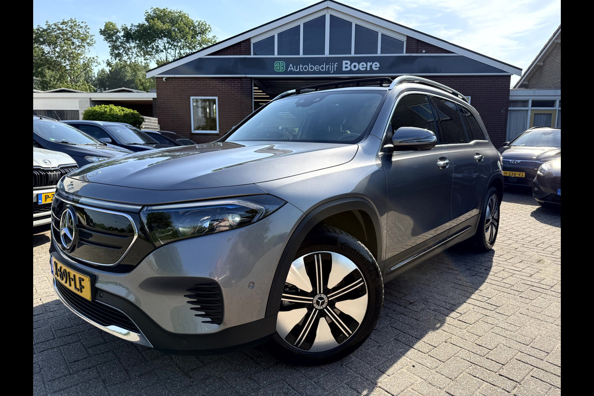 Mercedes-Benz EQB 250+ Business Edit,71 kWh SOH 95.2%, Panormadak, 360 camera, App Connect