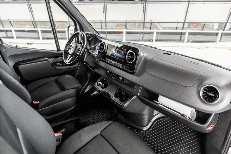 Mercedes-Benz Sprinter 317 1.9 CDI | ACC | LED Koplampen | Camera | Sortimo inrichting | Navigatie | CarPlay | Stoelverwarming | MBUX | Climate control | Stoel/Stoel | Dealer onderhouden | Nieuwe APK