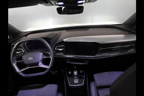 Audi Q4 e-tron 50 quattro Launch edition S Competition 77 kWh 299 pk | Navigatie | Warmtepomp | Trekhaak (wegklapbaar) | Parkeersensoren | Achteruitrijcamera | Elektr. voorstoelen | S-Line |