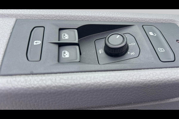 Volkswagen Transporter L2H1 2.0 TDI 150pk DSG Comfortline / Automaat / 2x schuifdeur /Navigatie