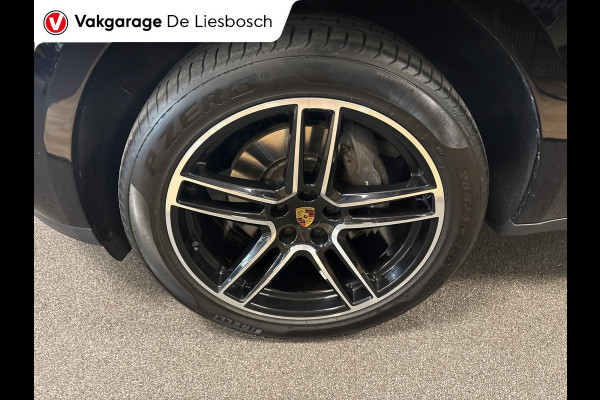 Porsche Macan 2.0/pano/leer/navi/camera/sport chrono/stoelverw/boeken