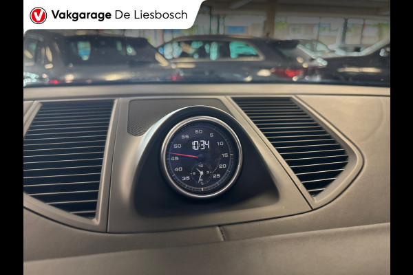 Porsche Macan 2.0/pano/leer/navi/camera/sport chrono/stoelverw/boeken