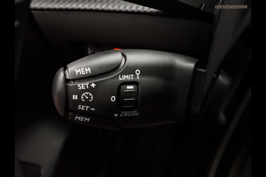 Peugeot e-208 EV Active Pack 50 kWh (APPLE CARPLAY,LED VERLICHTING,KEYLESS,PARKEERSENSOREN,SPORTSTOELEN,CLIMATE,CRUISE,LM-VELGEN)