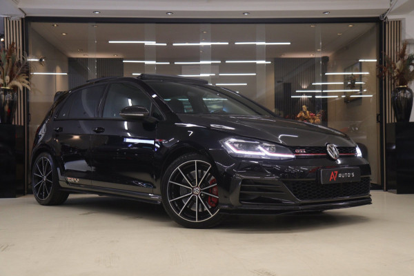 Volkswagen Golf 2.0 TSI GTI TCR /PANO/MILLTEK/CARPLAY/CARBON/KEYLESS/ACC/VOL