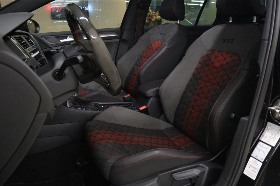 Volkswagen Golf 2.0 TSI GTI TCR /PANO/MILLTEK/CARPLAY/CARBON/KEYLESS/ACC/VOL