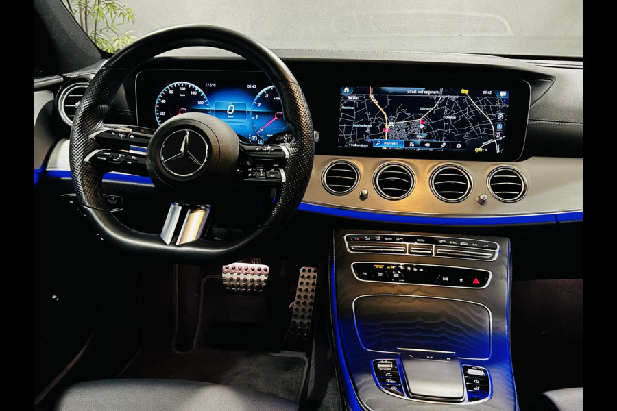 Mercedes-Benz E-Klasse 200 AMG Estate // Trekhaak // Leder // 360 Camera // Nightpakket // Sfeerverlichting // Keyless Entry // Alarm 3 // Dode hoek As
