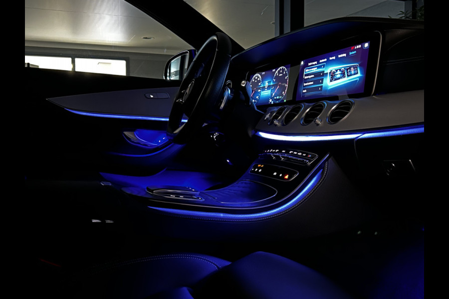 Mercedes-Benz E-Klasse 200 AMG Estate // Trekhaak // Leder // 360 Camera // Nightpakket // Sfeerverlichting // Keyless Entry // Alarm 3 // Dode hoek As