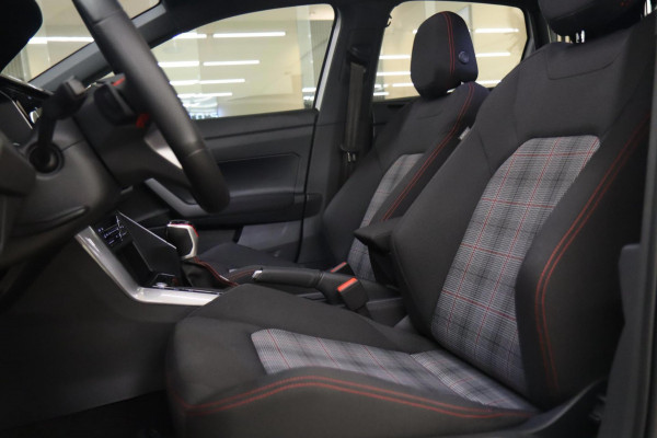 Volkswagen Polo 2.0 TSI GTI VIRTUAL/PANO/CARPLAY/IQ-LIGHT/SFEERVER/VOL