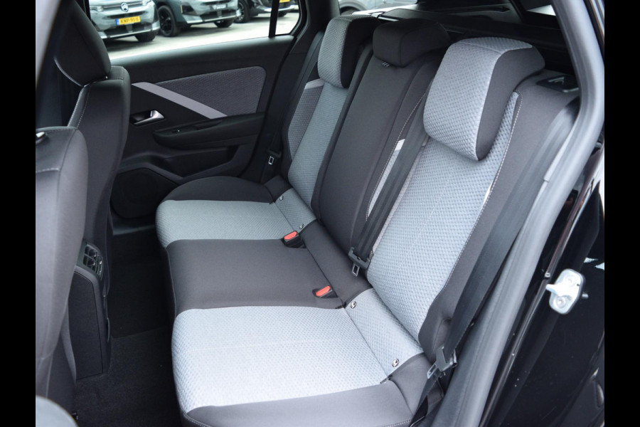 Opel Astra Sports Tourer 1.2 Turbo Hybrid Business Edition l Trekhaak l 17 lichtmetalen velgen l Apple Carplay/Android Auto l Camera