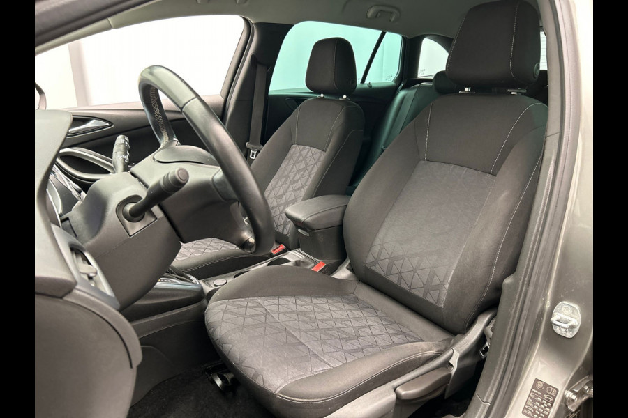 Opel Astra Sports Tourer 1.4 Turbo | Origineel NL | Trekhaak | Climate/Control | Navigatie | PDC | Cruise/Control |