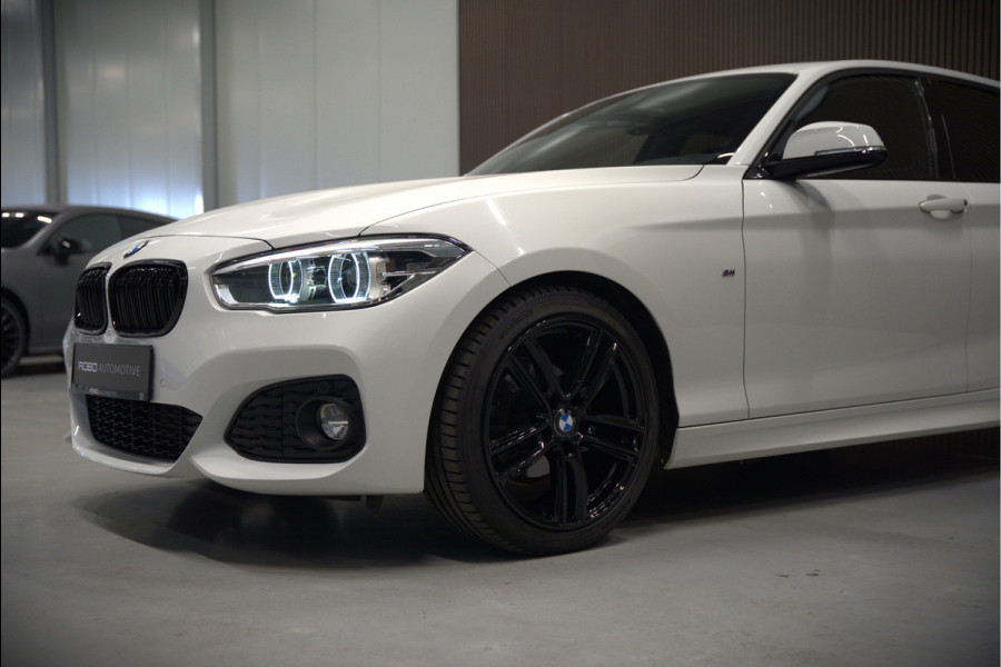 BMW 1-serie 118i Corporate Lease Executive M Sport | Automaat | Stuurverwarming | Stoelverwarming | NAP | Keyless | Cruise Control | PDC | Shadow line | Digital Dash | Navigatie Business | Led |  Dealer Onderhouden |