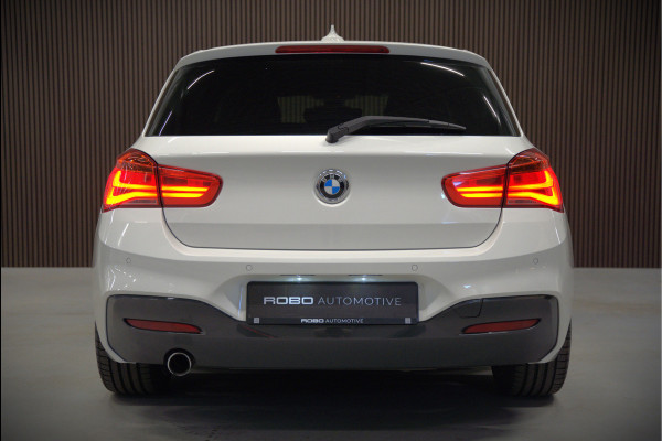 BMW 1-serie 118i Corporate Lease Executive M Sport | Automaat | Stuurverwarming | Stoelverwarming | NAP | Keyless | Cruise Control | PDC | Shadow line | Digital Dash | Navigatie Business | Led |  Dealer Onderhouden |
