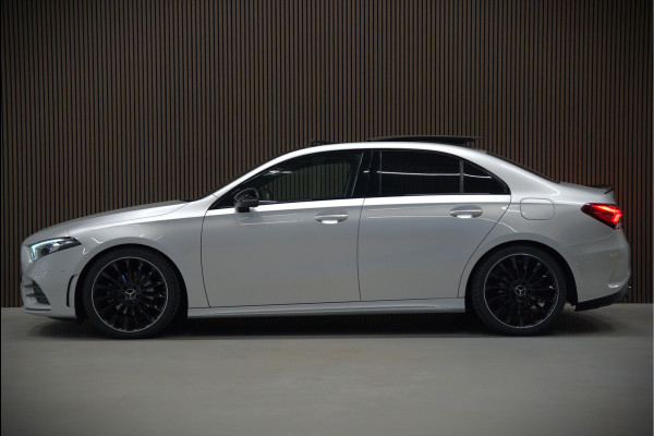 Mercedes-Benz A-Klasse 180 Business Solution AMG | Panoramadak | Stoelverwarming | Camera | Navigatie | Apple Carplay | Keyless | Cruise Control | DAB |