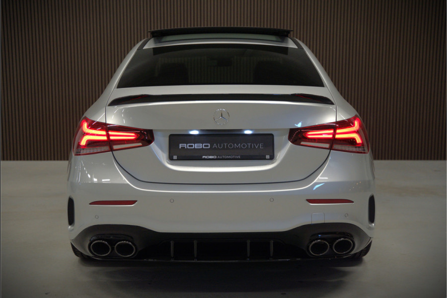 Mercedes-Benz A-Klasse 180 Business Solution AMG | Panoramadak | Stoelverwarming | Camera | Navigatie | Apple Carplay | Keyless | Cruise Control | DAB |