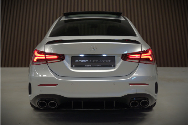 Mercedes-Benz A-Klasse 180 Business Solution AMG | Panoramadak | Stoelverwarming | Camera | Navigatie | Apple Carplay | Keyless | Cruise Control | DAB |