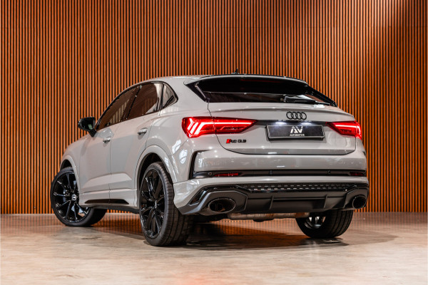 Audi RSQ3 2.5 TFSI 400 PK Sportback | Panorama | B&O 3D | Matrix | ACC | DCC Memory | RS Zetels | Sportuitlaat | Keramische coating | Sfeerverlichting | Dealer onderhouden | Nieuwe remmen rondom