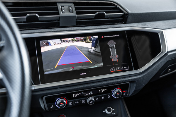 Audi RSQ3 2.5 TFSI 400 PK Sportback | Panorama | B&O 3D | Matrix | ACC | DCC Memory | RS Zetels | Sportuitlaat | Keramische coating | Sfeerverlichting | Dealer onderhouden | Nieuwe remmen rondom
