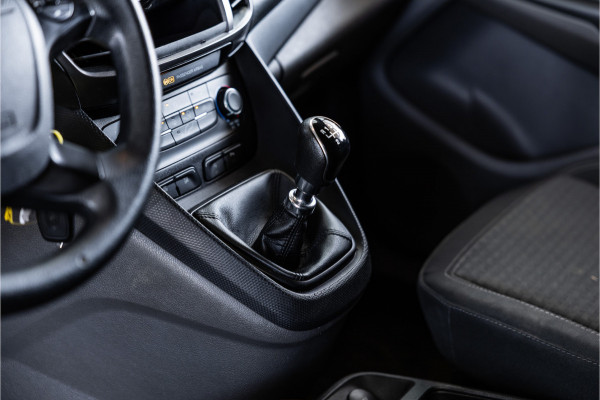 Ford Transit Connect 1.0 Ecoboost | CarPlay | Camera | Navigatie | Airco | Trekhaak | Nieuwe APK | BPM Vrij | MF Stuur