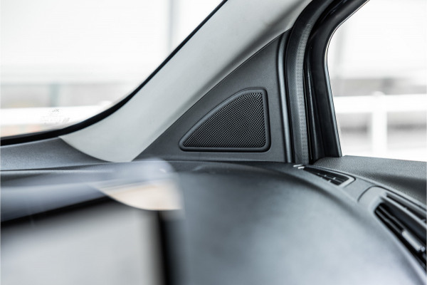 Ford Transit Connect 1.0 Ecoboost | CarPlay | Camera | Navigatie | Airco | Trekhaak | Nieuwe APK | BPM Vrij | MF Stuur