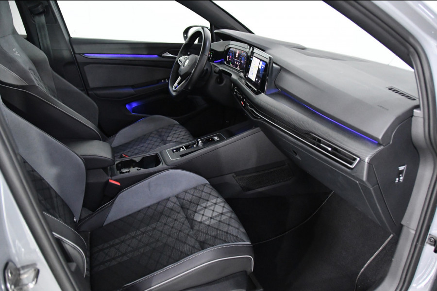 Volkswagen Golf 1.5 eTSI R-Line Pano, Sfeer, AppleCarplay