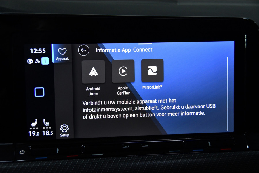 Volkswagen Golf 1.5 eTSI R-Line Pano, Sfeer, AppleCarplay