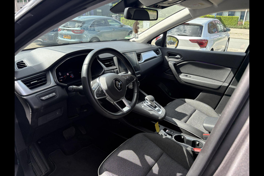 Renault Captur 1.6 E-Tech PHEV 160pk Intens | Trekhaak | Stoelverwarming | 18 Inch | Dodehoeksensoren | Camera | Climate Control |