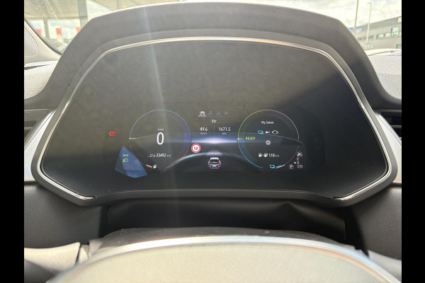 Renault Captur 1.6 E-Tech PHEV 160pk Intens | Trekhaak | Stoelverwarming | 18 Inch | Dodehoeksensoren | Camera | Climate Control |