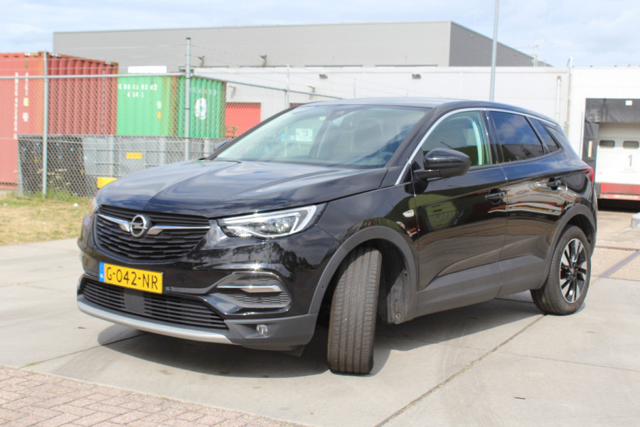 Opel Grandland X 1.6 Turbo Business Executive automaat leder camera trekhaak full options