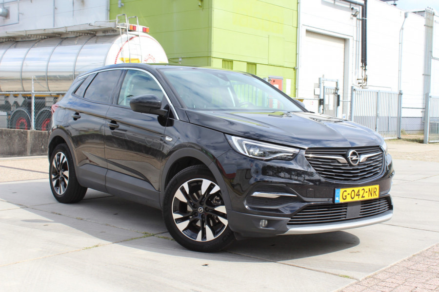 Opel Grandland X 1.6 Turbo Business Executive automaat leder camera trekhaak full options