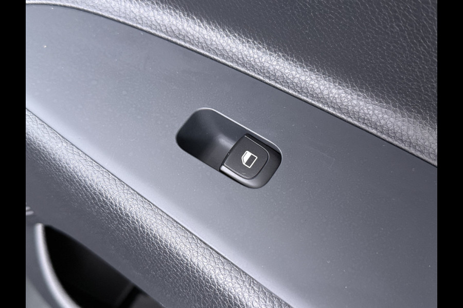 Kia Stonic 1.0 T-GDi MHEV DynamicPlusLine - LED Koplampen -  Navigatie - Climate Control - Apple/Android Carplay - Fabrieksgarantie tot 6-2032