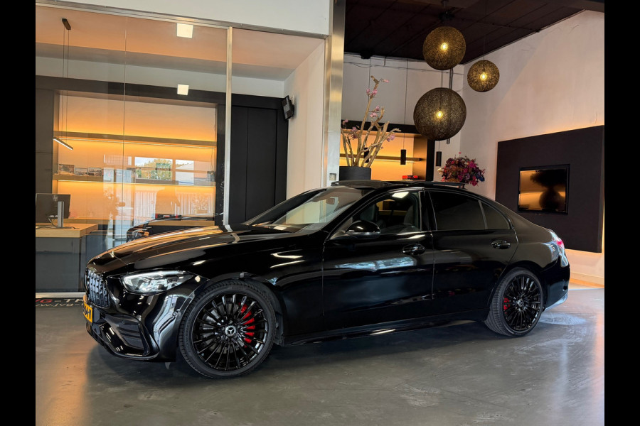 Mercedes-Benz C-Klasse 180 AMG Night Panorama Camera 63AMG Package