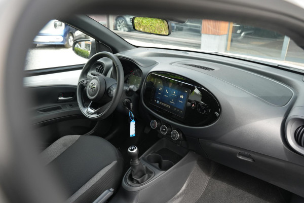 Toyota Aygo X 1.0 VVT-i MT
