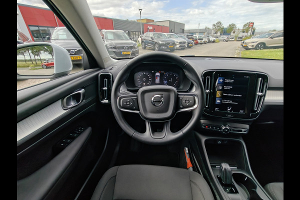 Volvo XC40 T2 130PK Automaat Business Pro | Adaptieve Cruise | Park assist camera | Dealer onderhouden