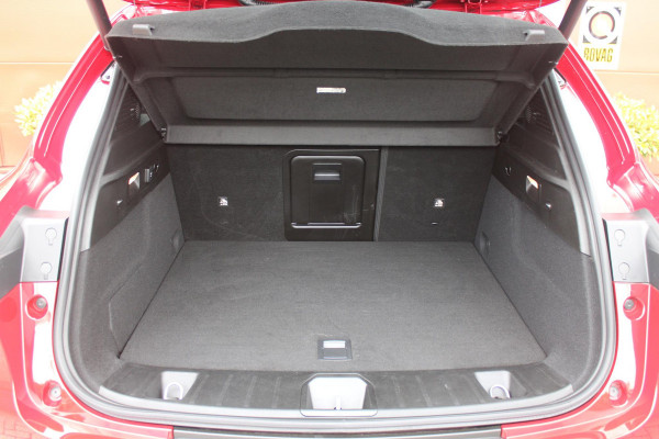 Alfa Romeo Tonale 1.3T PHEV 280PK EDIZIONE BUSINESS | AFNEEMBARE TREKHAAK | ALL SEASON BANDEN | PREMIUM PACK: LEDEREN BEKLEDING/GEVENTILEERDE VOORSTOELEN/4-VOUDIG ELEKTRISCH VERSTELBARE LENDESTEUN VOORSTOELEN/HOOGGLANS ZWARTE RAAMOMLIJSTING/AMBIENT LIGHTING | TECHNOLOGY PACK: PAARKEERWAARSCHUWING VOOR ACHTER ZIJKANT/AUTOMATISCHE INPARKEERHULP MET EXIT ASSIST/360° CAMERA/AUTONOMOUS DRIVING LEVEL 2 MET O.A. ADAPTIVE CRUISE CONTROL/BLIND SPOT DETECTION/AUTOMATISCH DIMMENDE BUITENSPIEGELS/ELEKTRISCH BEDIENBARE ACHTERKLEP/DRAADLOZE TELEFOONLADER | WINTERPACK: STOELVERWARMING VOOR/STUURVERWAR
