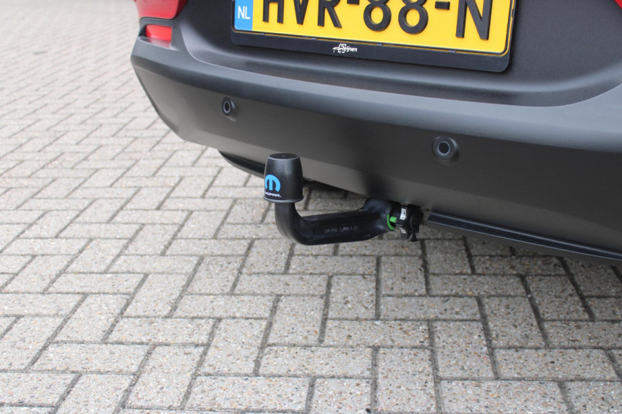 Alfa Romeo Tonale 1.3T PHEV 280PK EDIZIONE BUSINESS | AFNEEMBARE TREKHAAK | ALL SEASON BANDEN | PREMIUM PACK: LEDEREN BEKLEDING/GEVENTILEERDE VOORSTOELEN/4-VOUDIG ELEKTRISCH VERSTELBARE LENDESTEUN VOORSTOELEN/HOOGGLANS ZWARTE RAAMOMLIJSTING/AMBIENT LIGHTING | TECHNOLOGY PACK: PAARKEERWAARSCHUWING VOOR ACHTER ZIJKANT/AUTOMATISCHE INPARKEERHULP MET EXIT ASSIST/360° CAMERA/AUTONOMOUS DRIVING LEVEL 2 MET O.A. ADAPTIVE CRUISE CONTROL/BLIND SPOT DETECTION/AUTOMATISCH DIMMENDE BUITENSPIEGELS/ELEKTRISCH BEDIENBARE ACHTERKLEP/DRAADLOZE TELEFOONLADER | WINTERPACK: STOELVERWARMING VOOR/STUURVERWAR