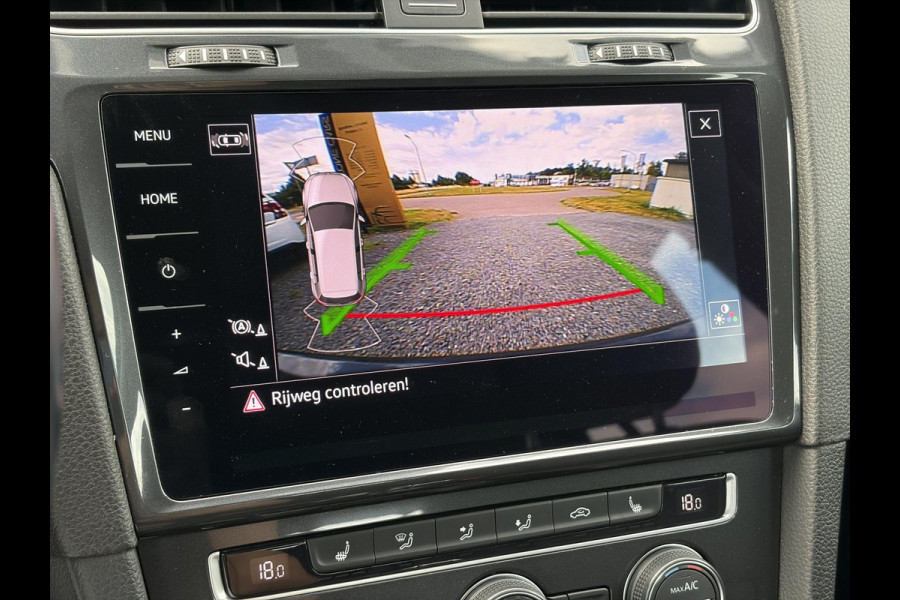 Volkswagen e-Golf e-Golf SOH88%,Draadloze telefoonlader,Camera,Carplay,Navi,Recent beurt gehad,Keyless,Warmtepomp,2e Eigenaar,Stoelverwarming,Pdc V+A,N.A.P,Nieuwe Apk bij Aflevering